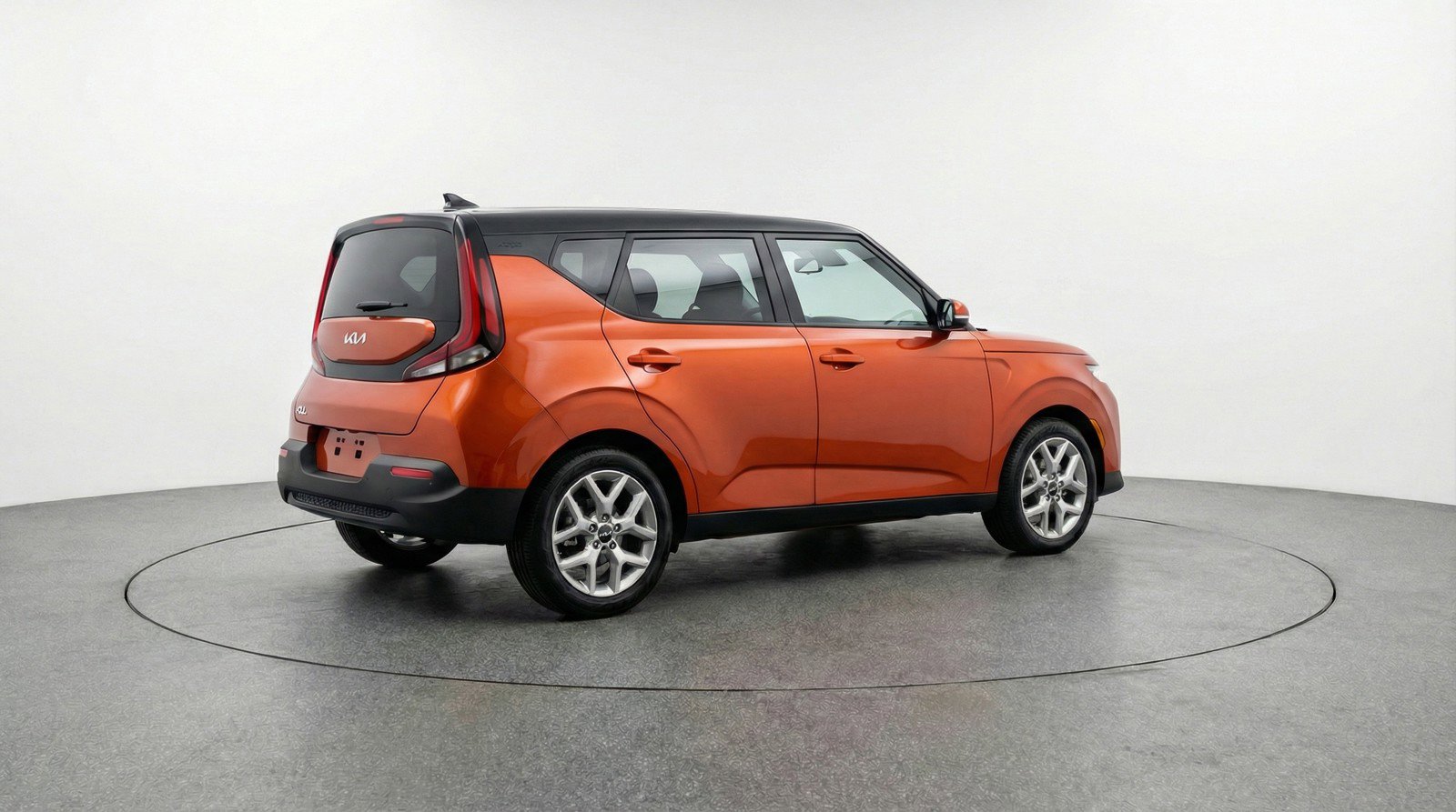 Used 2025 Kia Soul LX w/ LX Technology Package image 9