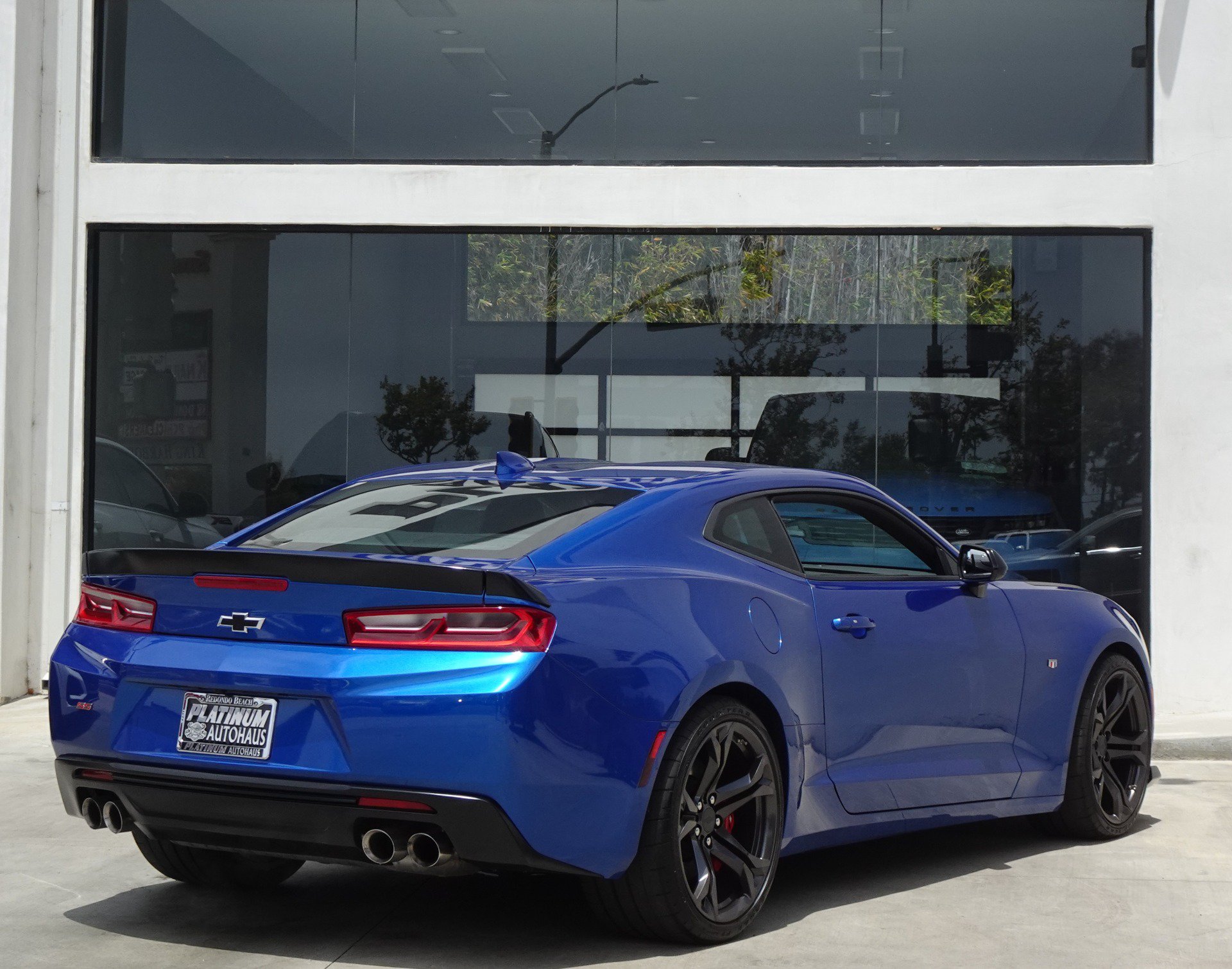Used 2017 Chevrolet Camaro SS RWD image 6