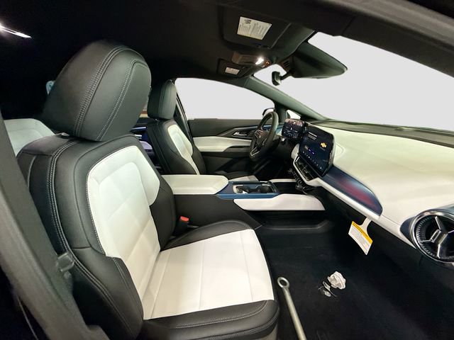 New 2026 Chevrolet Equinox EV LT AWD/4WD image 28