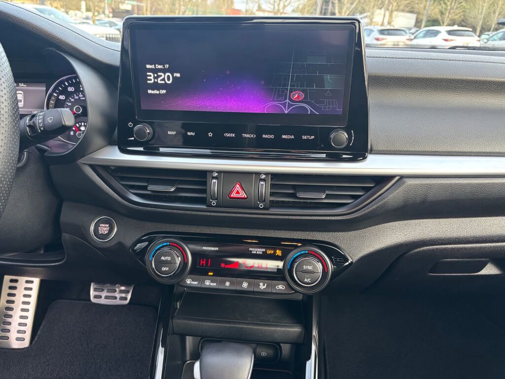 Certified 2023 Kia Forte GT-Line image 16