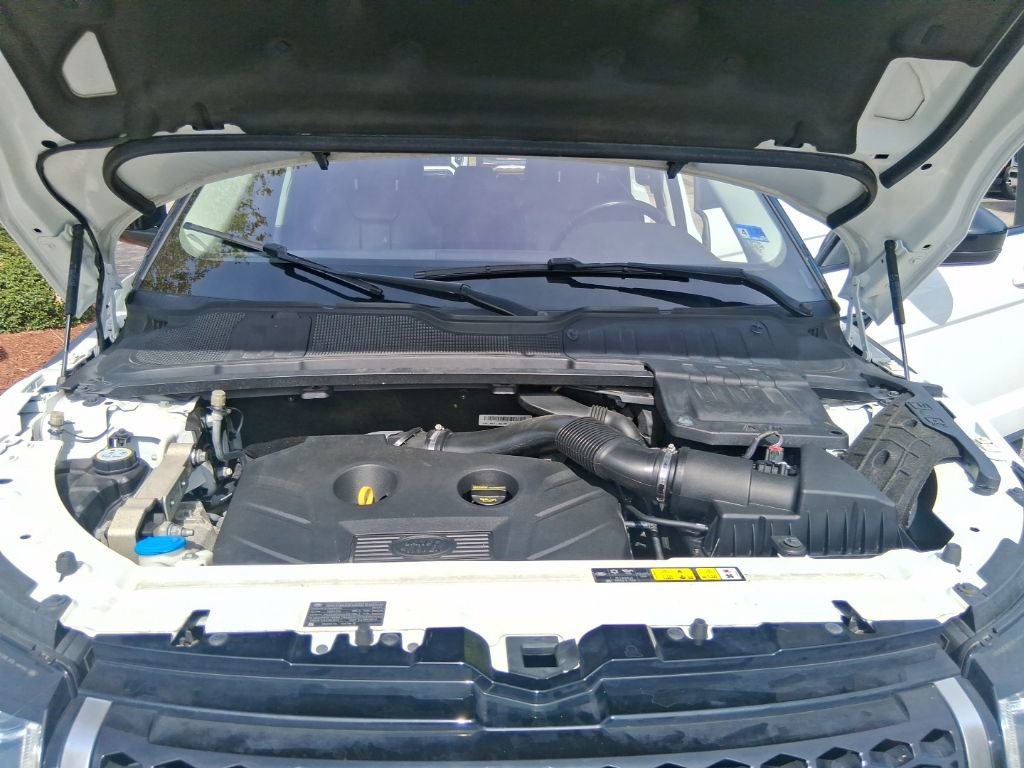 Used 2016 Land Rover Range Rover Evoque SE Premium image 20