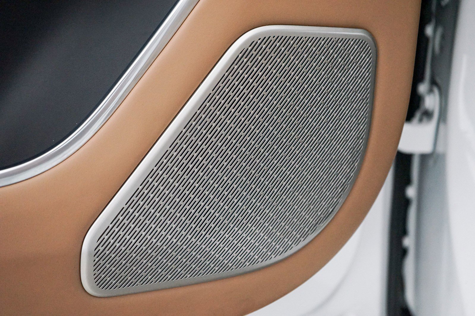 Used 2024 Land Rover Range Rover Long Wheelbase Autobiography AWD/4WD image 23