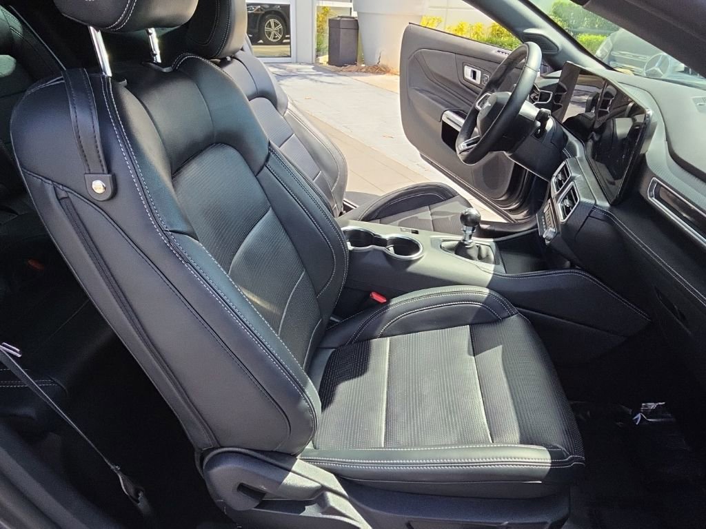 Used 2025 Ford Mustang GT Premium image 21