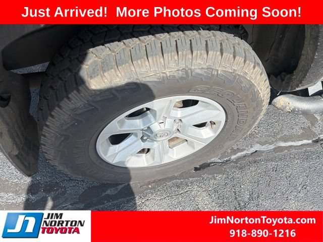 Used 2023 Toyota 4Runner SR5 Premium w/ Moonroof Package RWD image 10