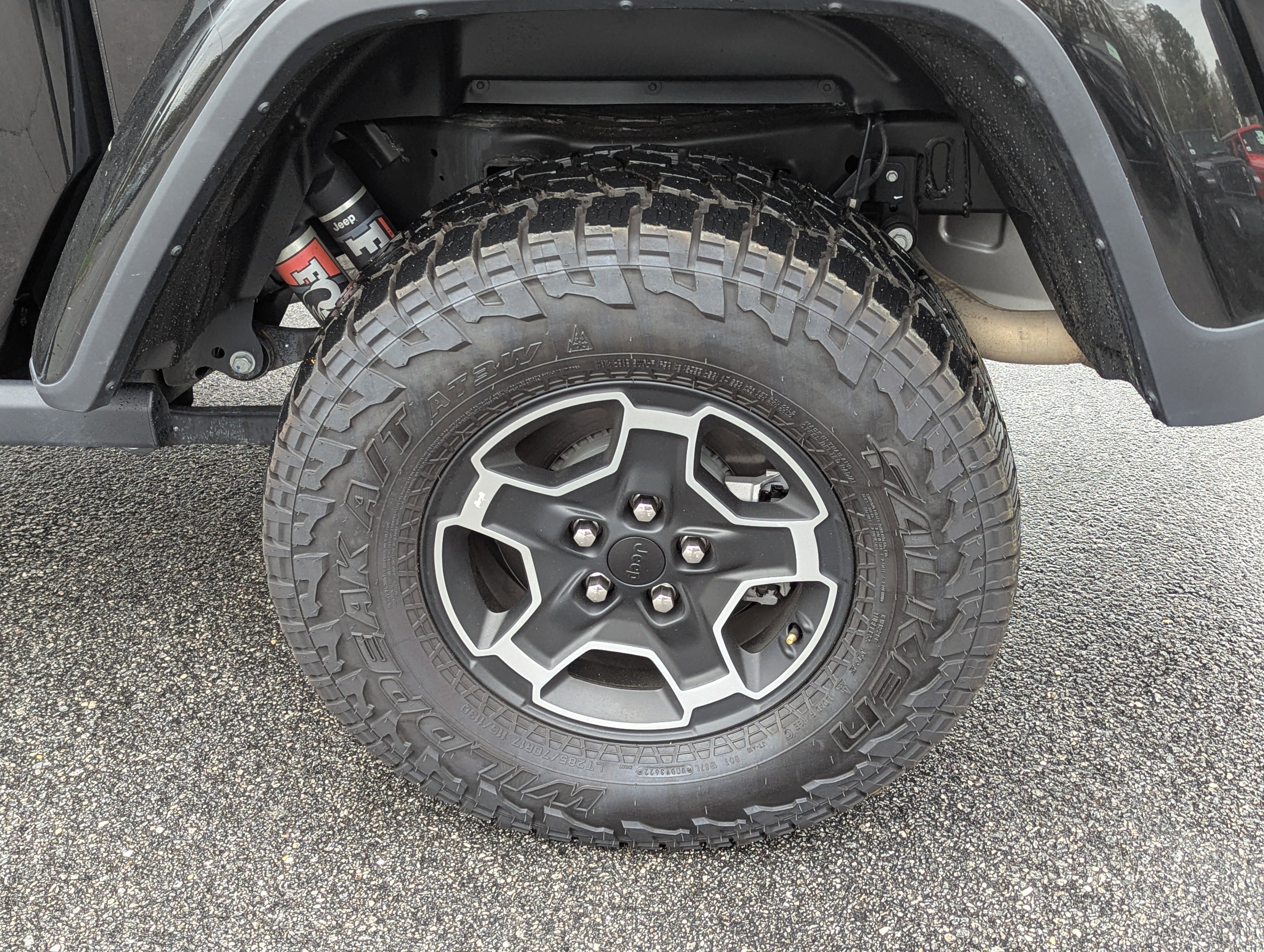 Used 2023 Jeep Gladiator Mojave w/ Cold Weather Group image 29