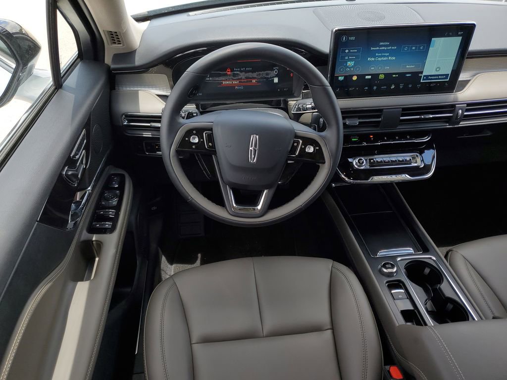 New 2026 Lincoln Corsair Premiere FWD image 16