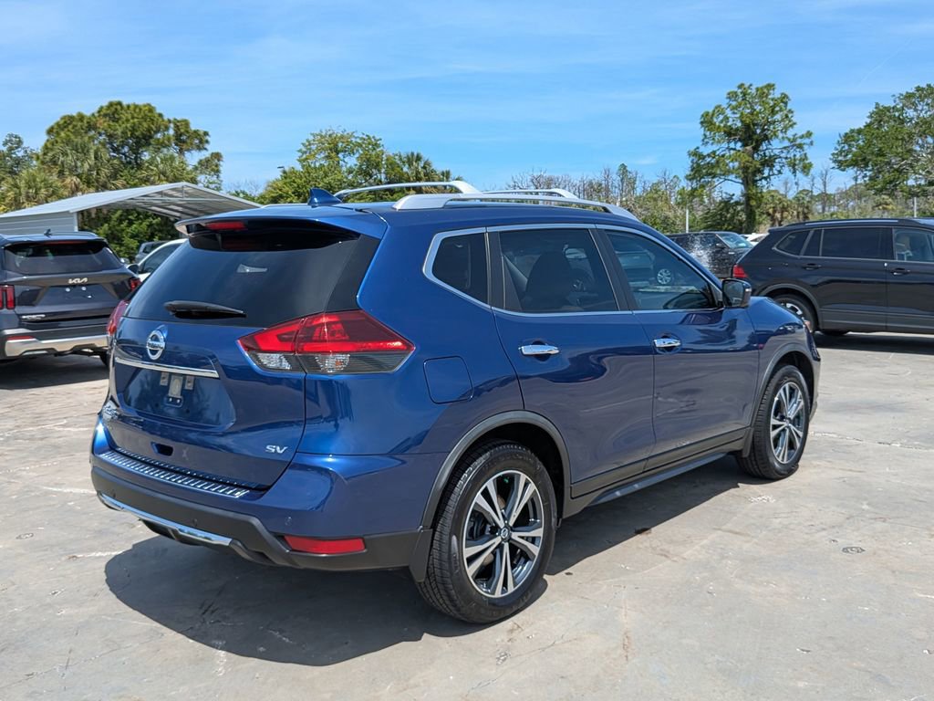 Used 2020 Nissan Rogue SV w/ Premium Package FWD image 8