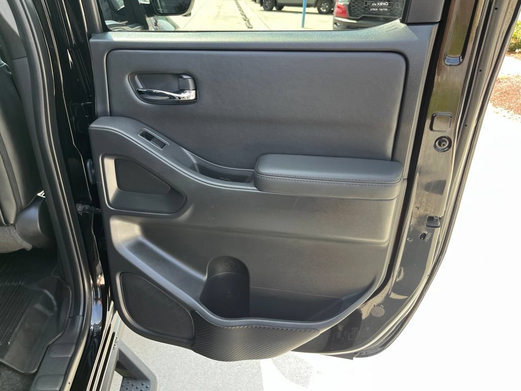 Used 2022 Nissan Frontier PRO-4X w/ Pro-4X Premium Package AWD/4WD image 27