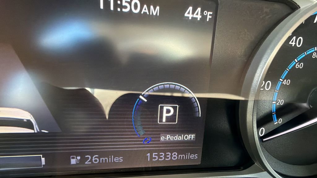 Used 2025 Nissan Leaf SV Plus image 18