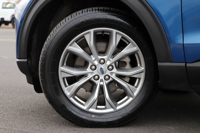 Used 2023 Ford Explorer Limited image 2