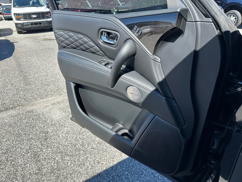Used 2024 INFINITI QX80 Sensory image 21