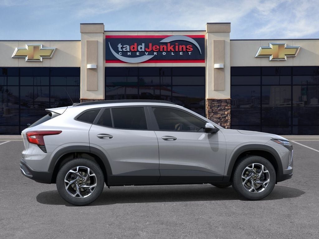 New 2026 Chevrolet Trax LT w/ LT Convenience Package FWD image 5