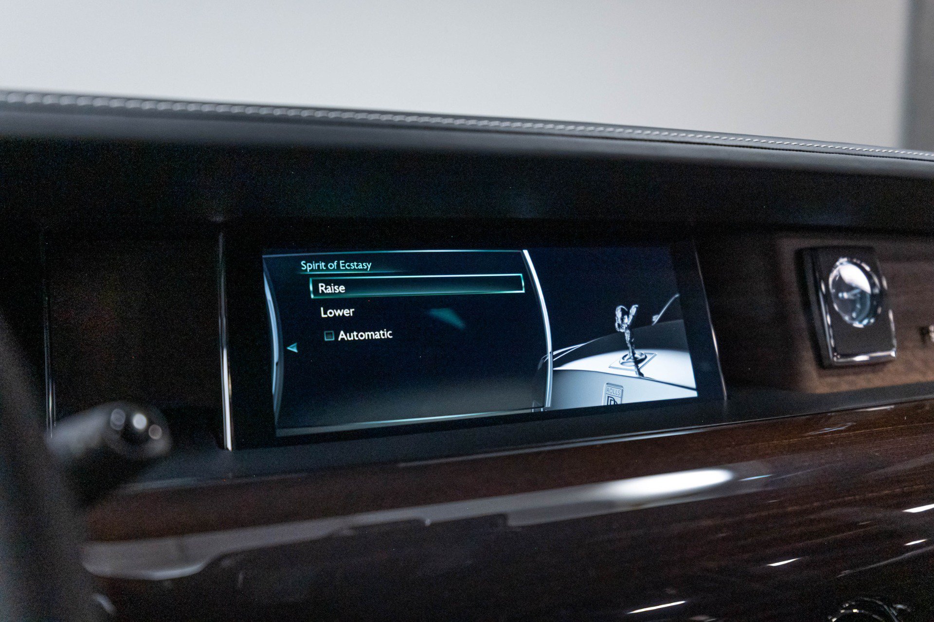 Used 2024 Rolls-Royce Phantom Sedan w/ The Phantom Package RWD image 73