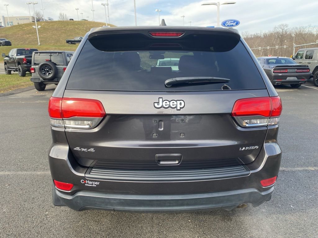 Certified 2016 Jeep Grand Cherokee Laredo w/ Quick Order Package 23E image 4