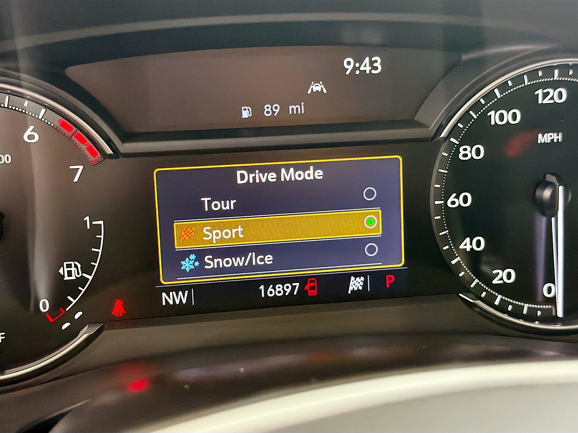 Certified 2023 Cadillac XT5 Luxury FWD image 30