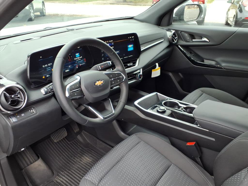 Used 2026 Chevrolet Equinox LT w/ Safety and Technology Package image 17