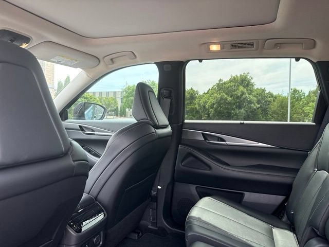 Used 2023 INFINITI QX60 Luxe w/ Cargo Package AWD/4WD image 9