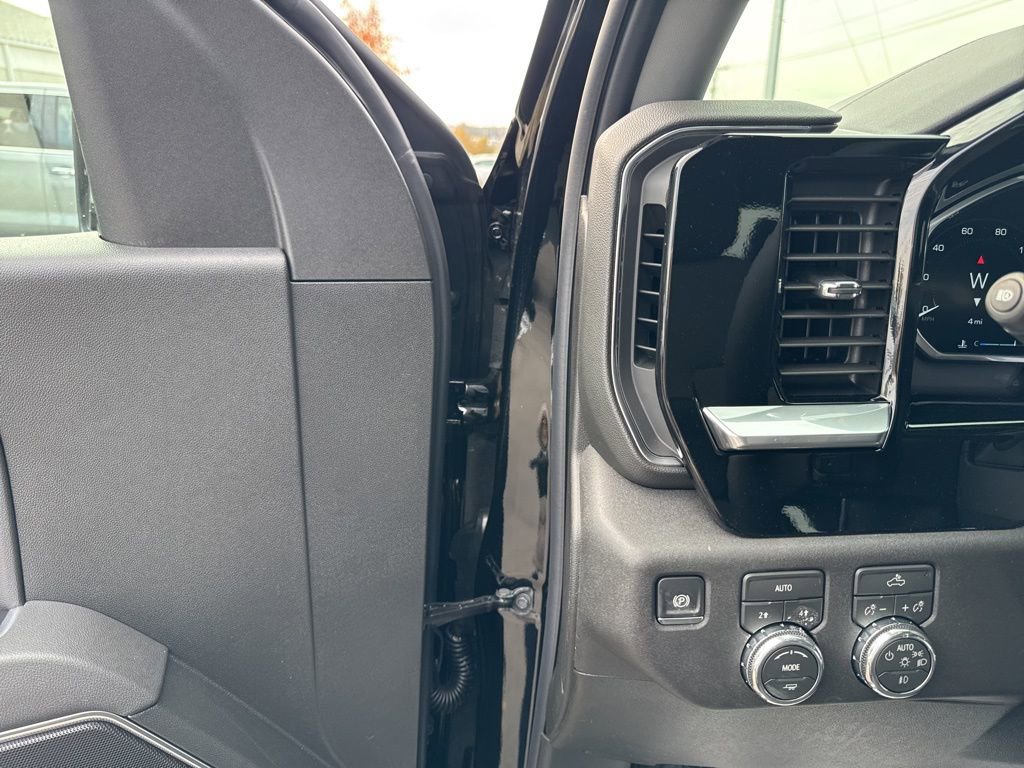 New 2026 GMC Sierra 1500 Elevation image 14