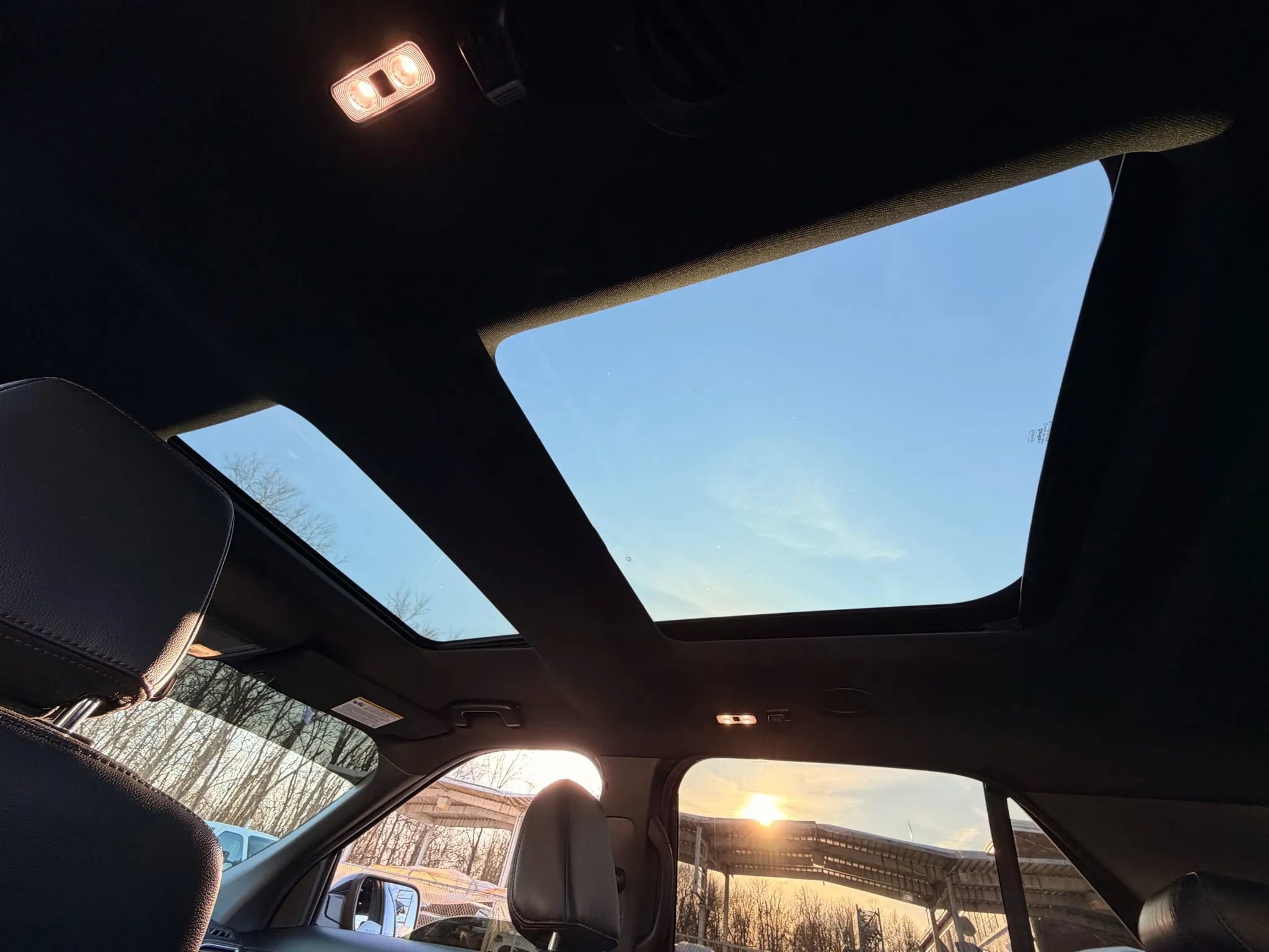 Used 2019 Mercedes-Benz GLC 300 4MATIC image 38