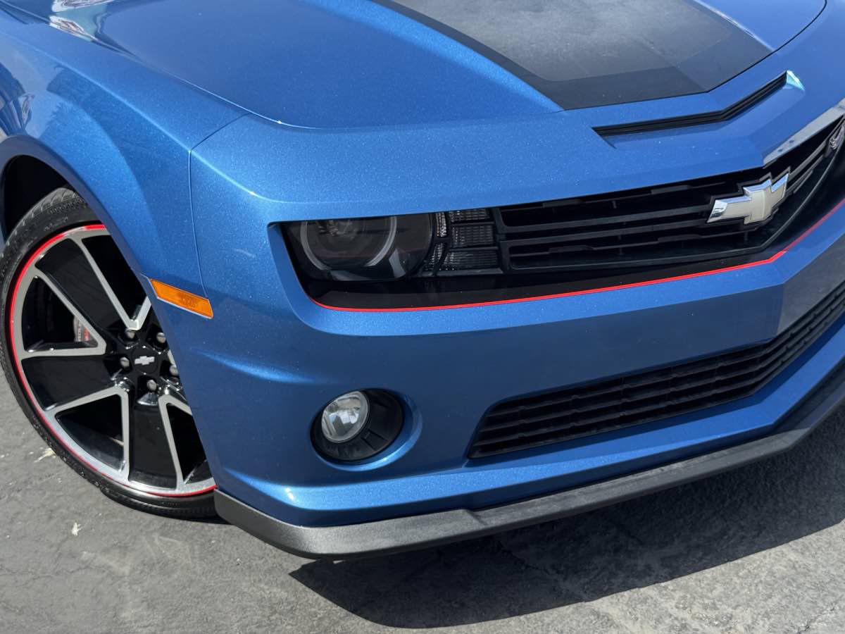 Used 2013 Chevrolet Camaro SS w/ Hot Wheels Special Edition RWD image 3