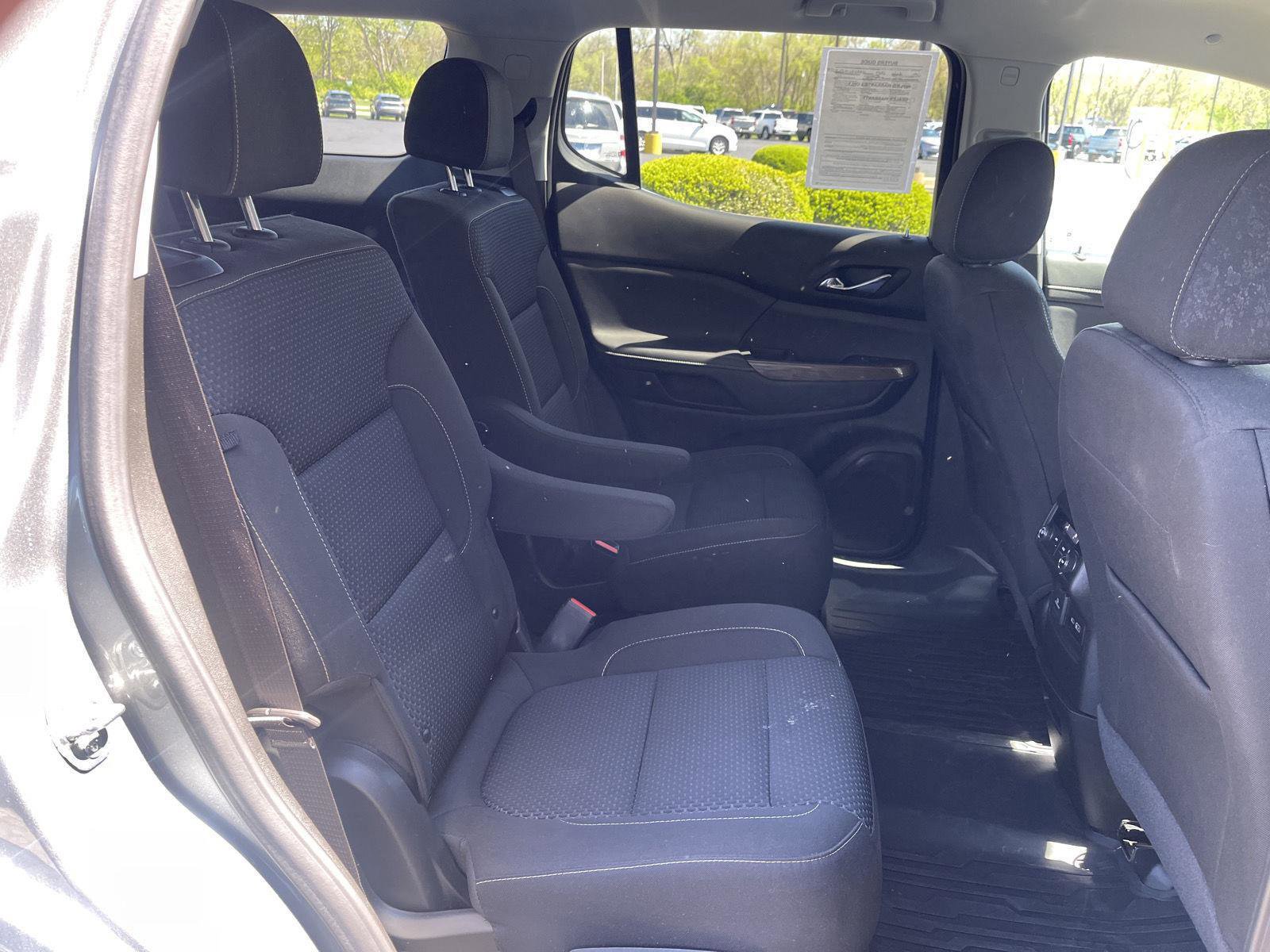 Used 2023 GMC Acadia SLE w/ Driver Convenience Package FWD image 34