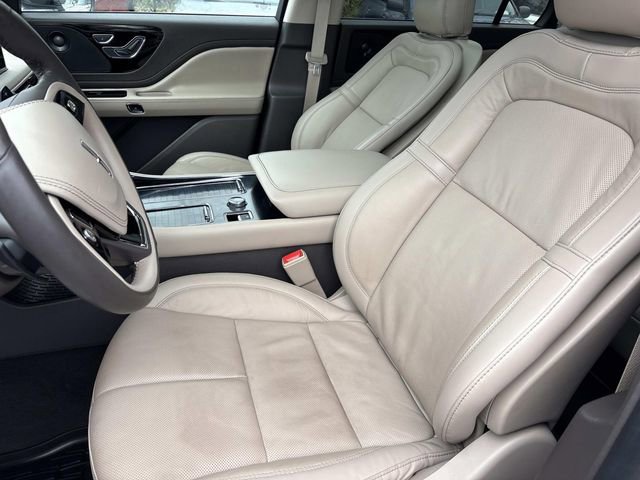 Certified 2023 Lincoln Aviator Reserve w/ Equipment Group 201A image 28