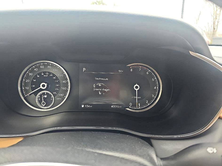 Used 2022 Genesis G70 2.0T w/ Prestige Package image 20