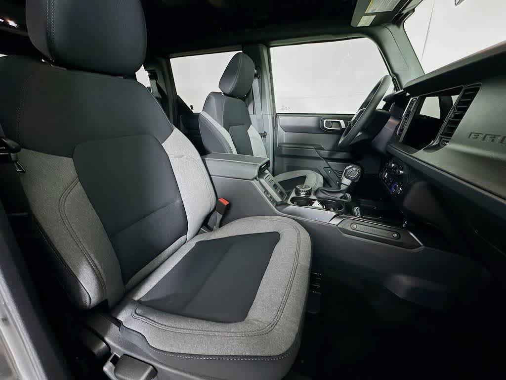 New 2025 Ford Bronco 4-Door AWD/4WD image 14