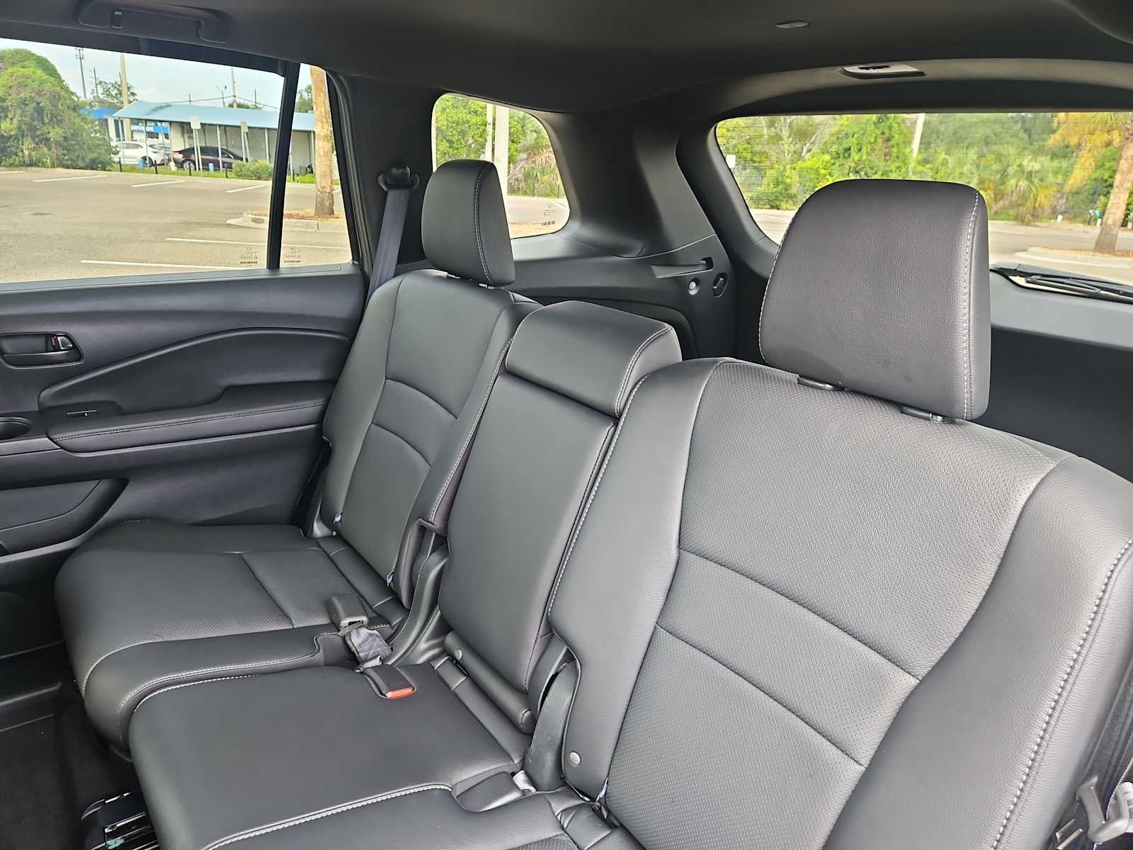 Used 2025 Honda Passport EX-L image 25
