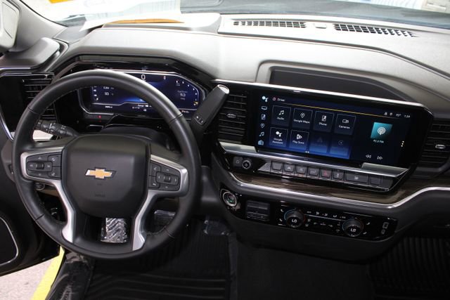 Used 2025 Chevrolet Silverado 1500 LT image 21