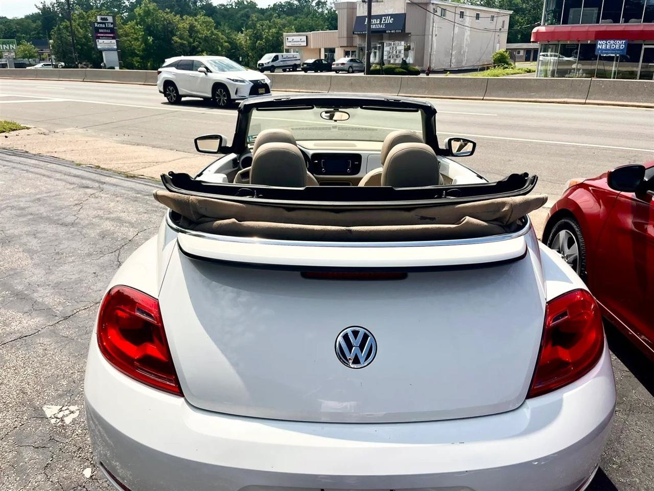 Used 2014 Volkswagen Beetle 2.5 FWD image 19
