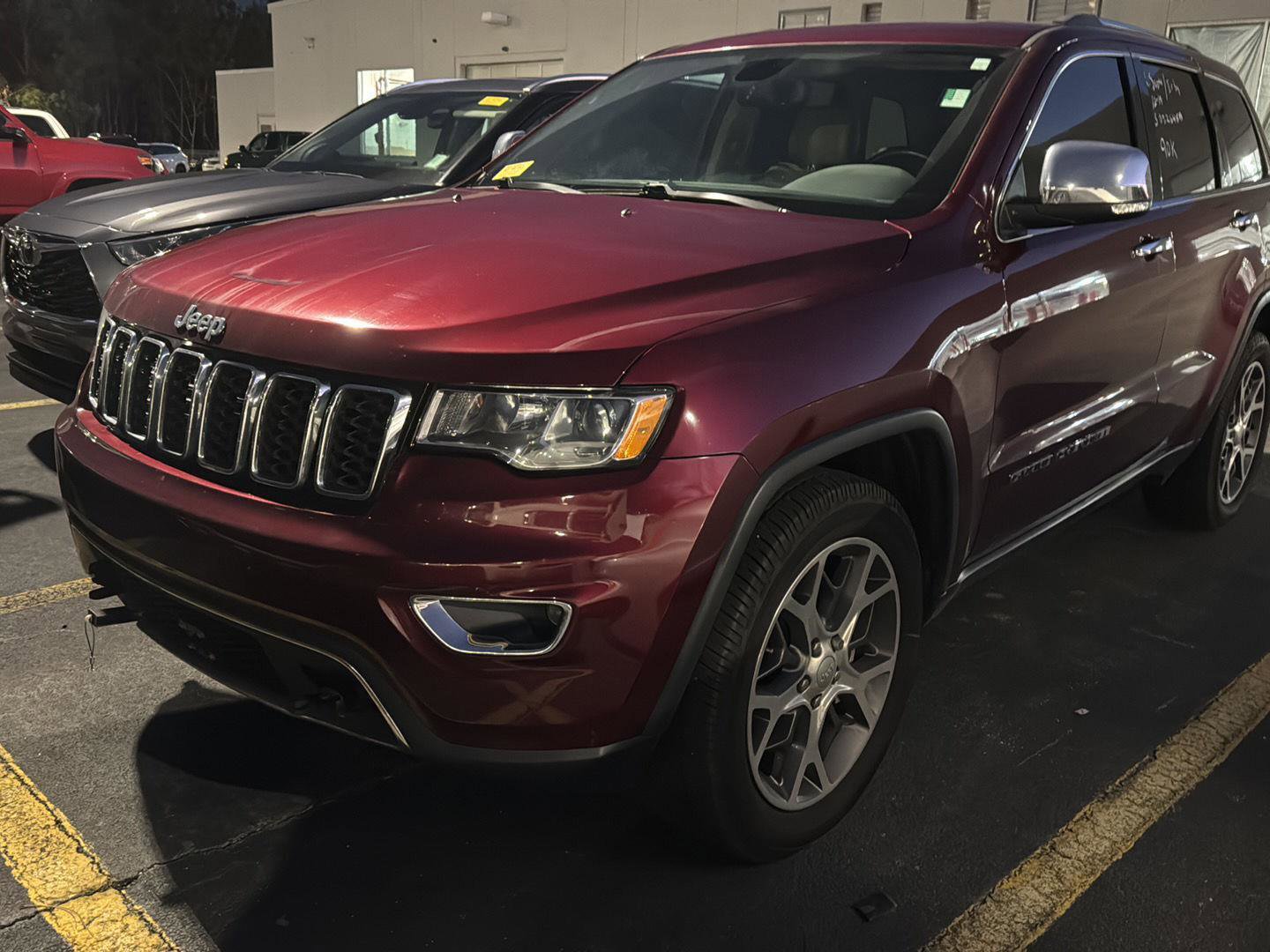 Used 2021 Jeep Grand Cherokee Limited w/ Sun & Sound Group image 9