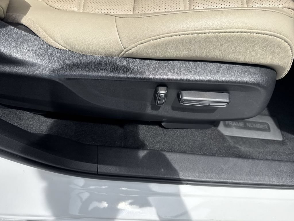 Used 2021 Honda CR-V EX-L image 45