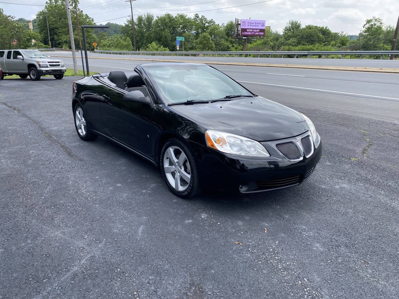 Used 2007 Pontiac G6 GT w/ Premium Package FWD image 4