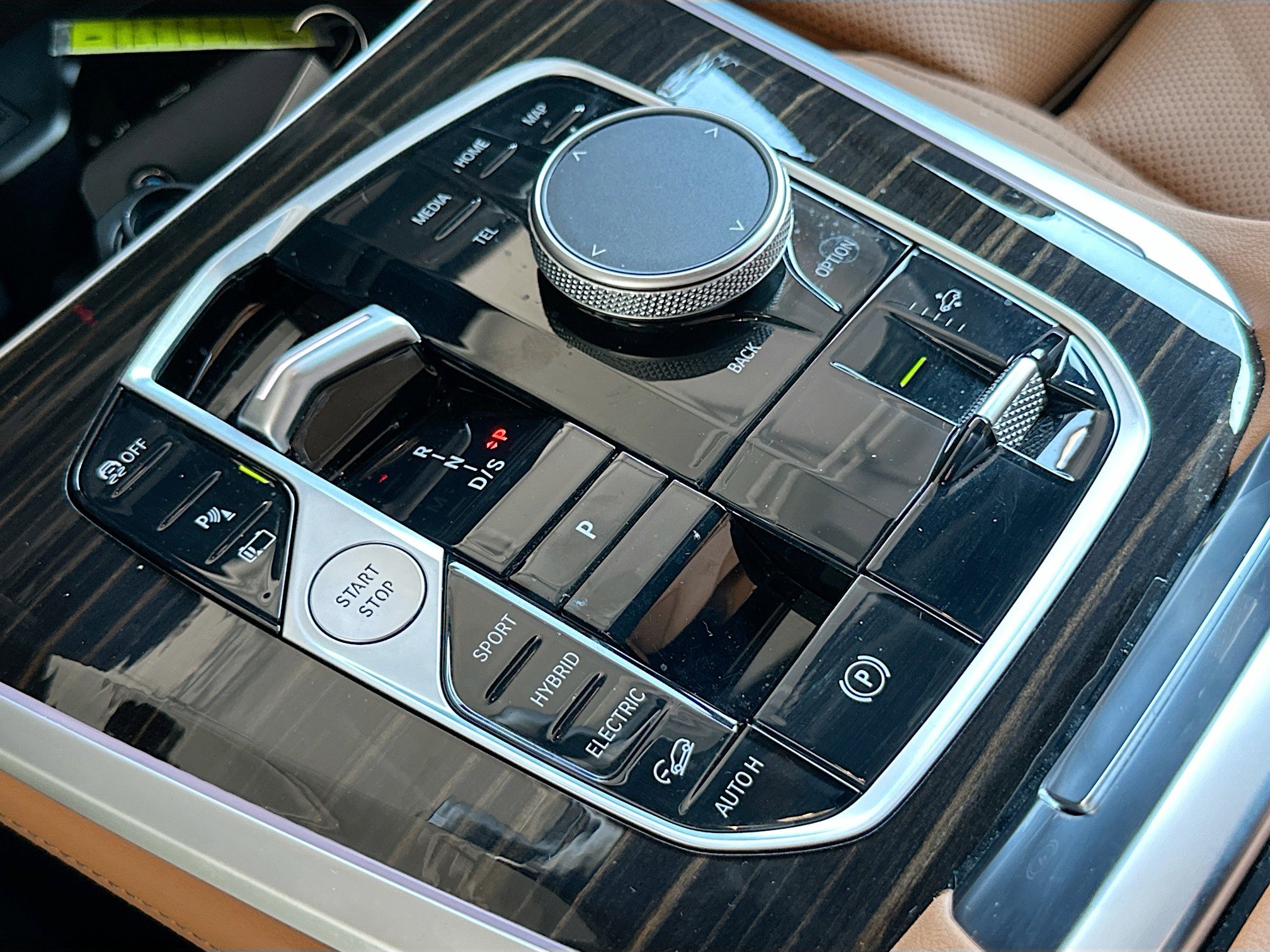 Certified 2025 BMW X5 xDrive50e image 17