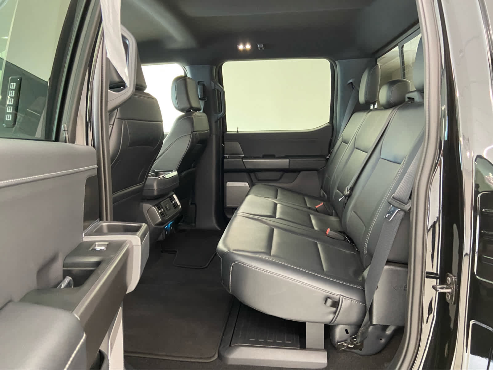 Used 2024 Ford F150 XLT w/ Equipment Group 303A High image 16