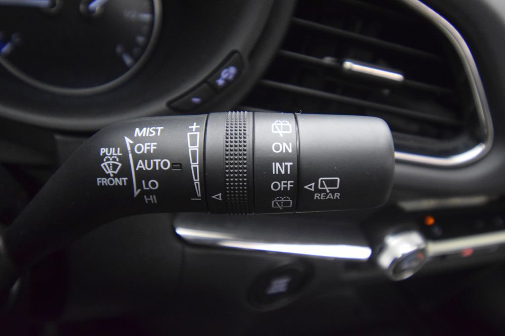 Used 2023 MAZDA CX-30 AWD 2.5 S w/ Premium Package image 39