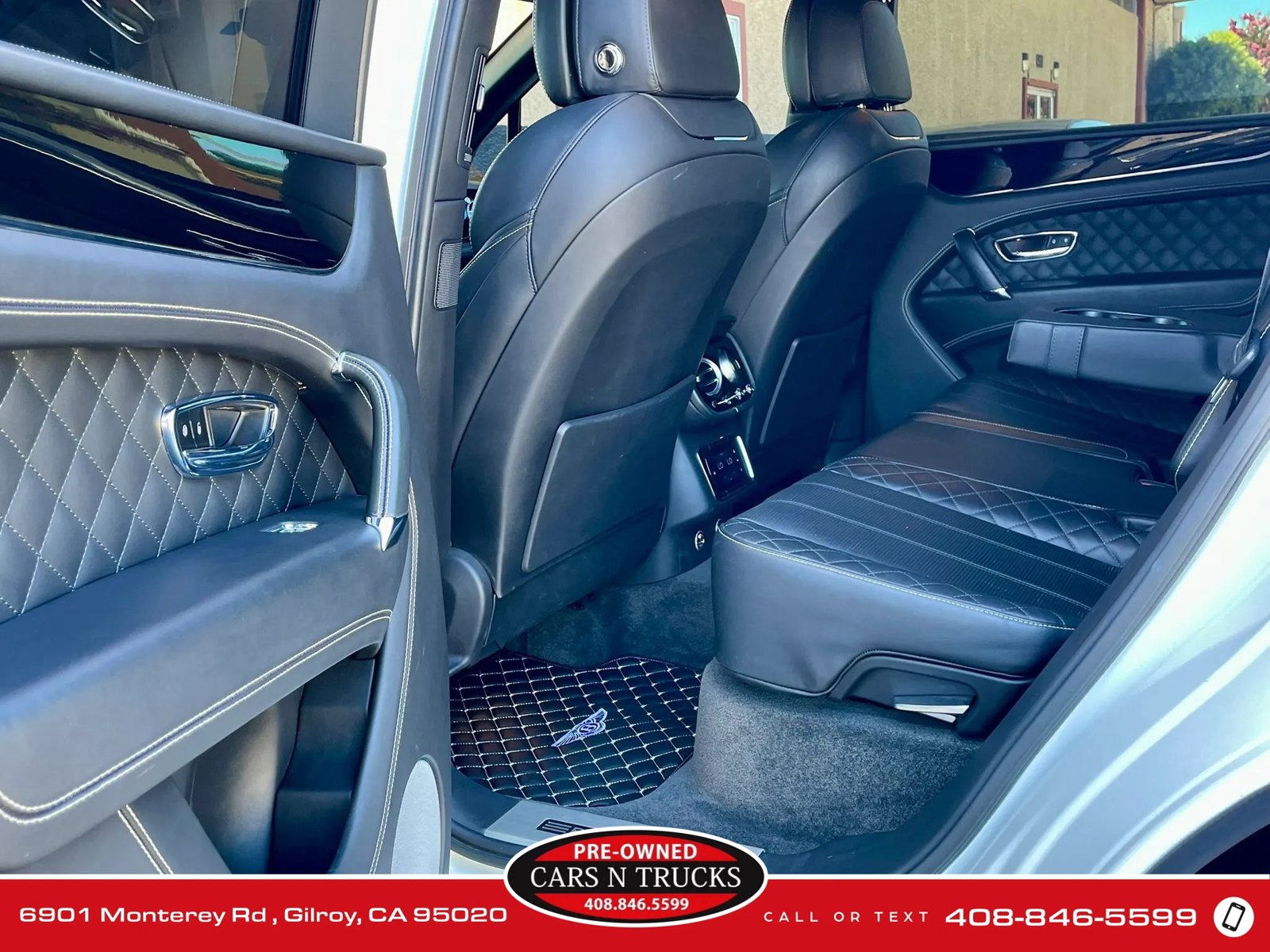 Used 2018 Bentley Bentayga AWD/4WD image 10
