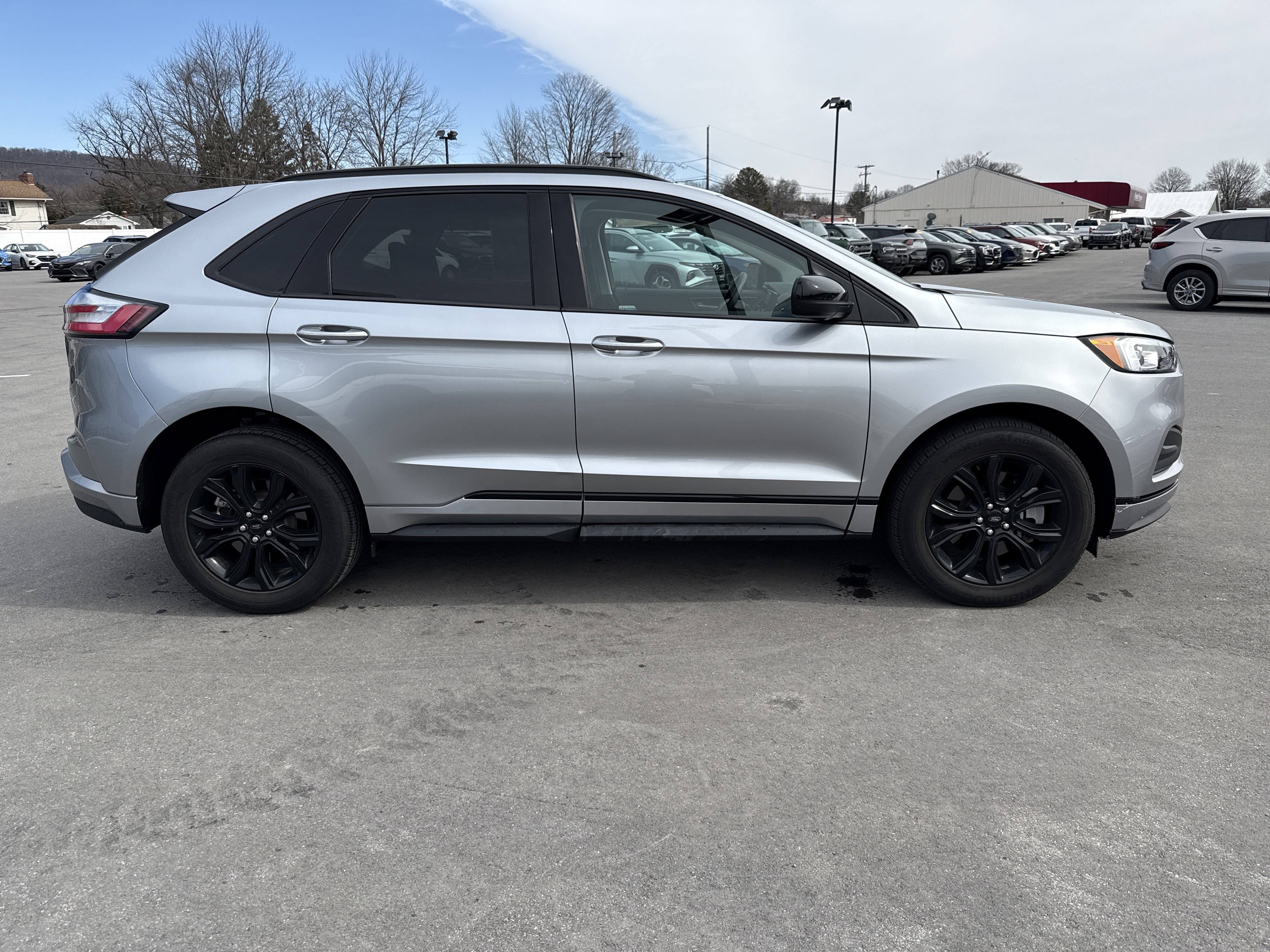 Used 2022 Ford Edge SE w/ Black Appearance Package video 2