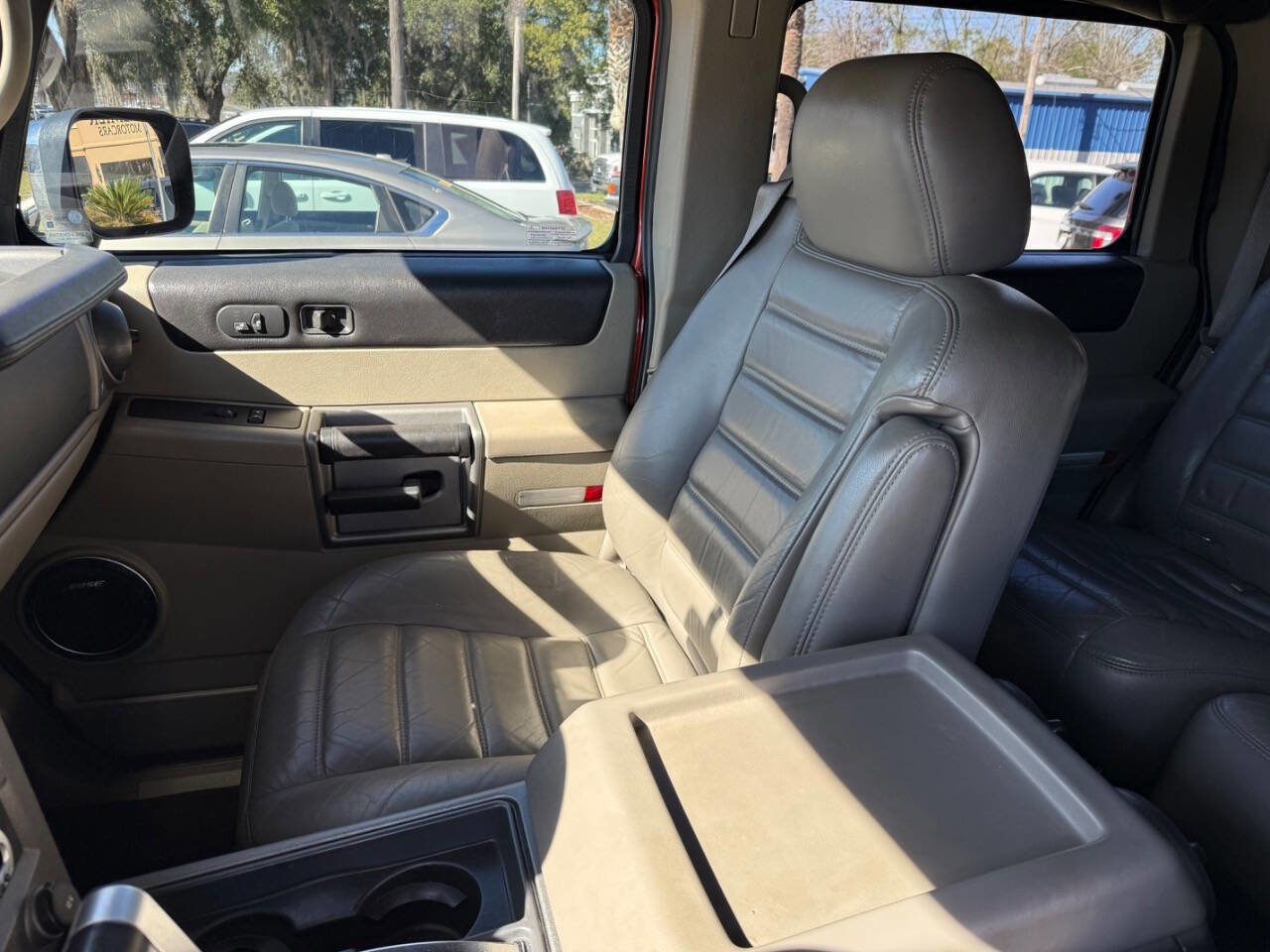 Used 2003 HUMMER H2 w/ Preferred Equipment Group image 9