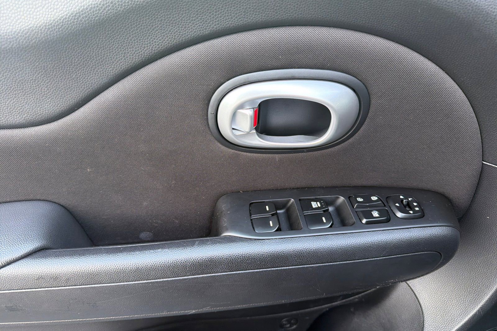 Used 2015 Kia Soul FWD image 11