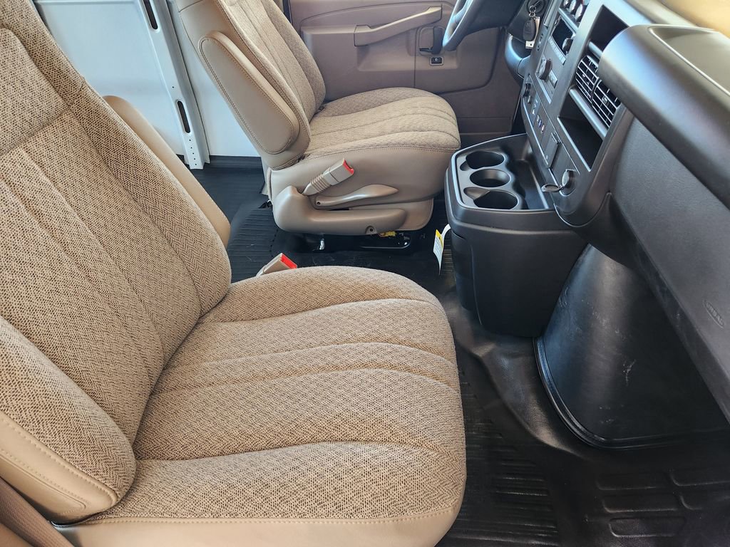 New 2025 Chevrolet Express 2500 w/ Driver Convenience Package image 10