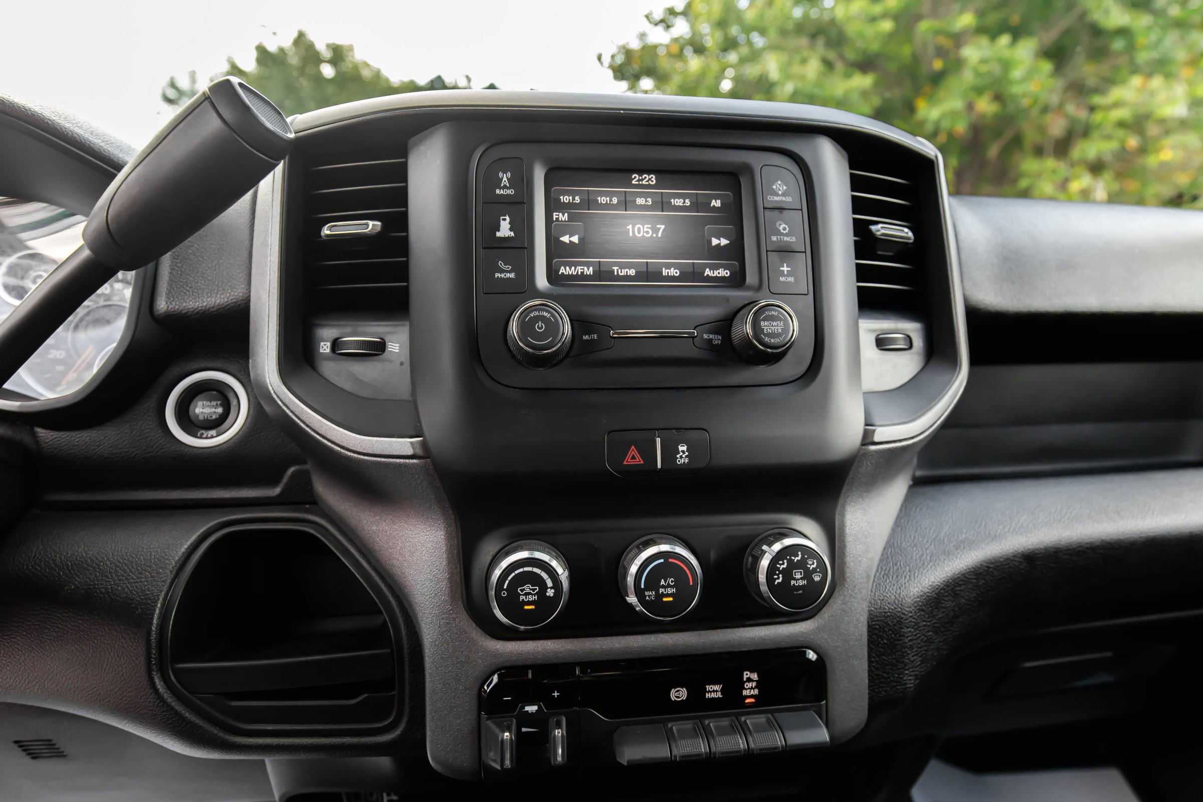 Used 2020 RAM 3500 Tradesman w/ Chrome Appearance Group image 24