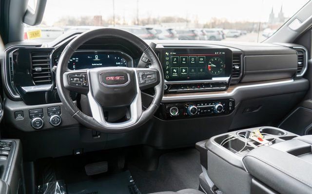 Used 2022 GMC Sierra 1500 Elevation AWD/4WD image 12