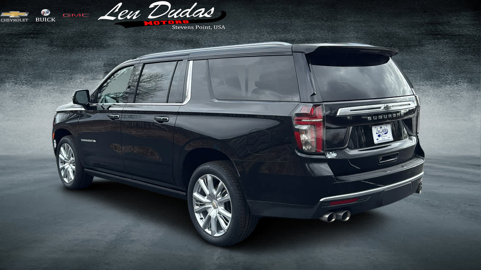 Certified 2023 Chevrolet Suburban High Country AWD/4WD image 3
