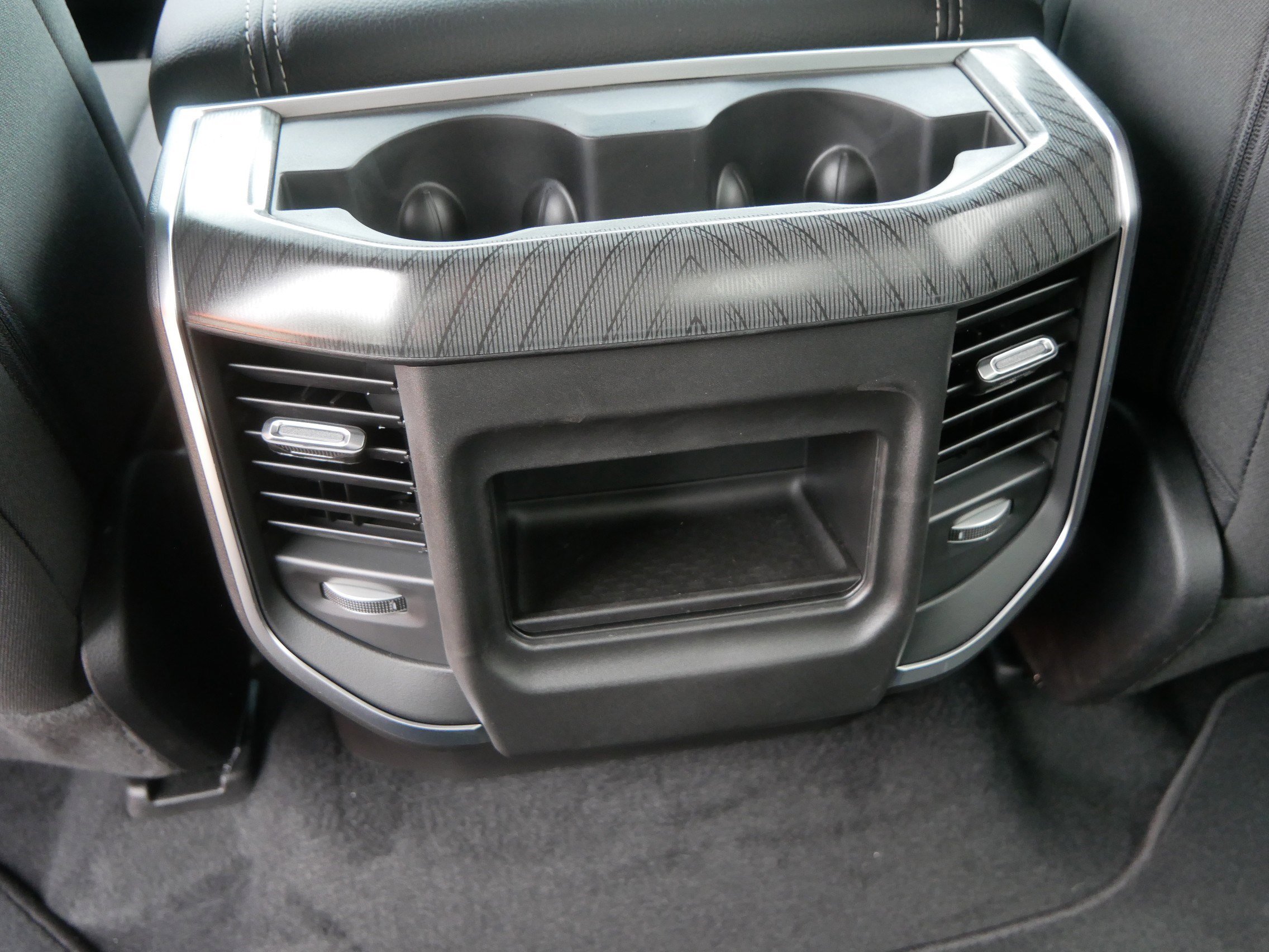 New 2026 RAM 1500 Express AWD/4WD image 6