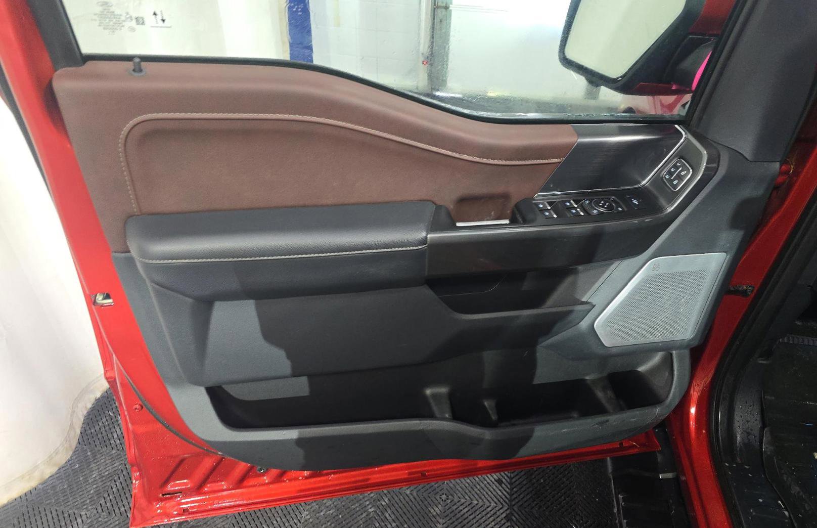 Used 2023 Ford F150 Lariat w/ Equipment Group 502A High image 11