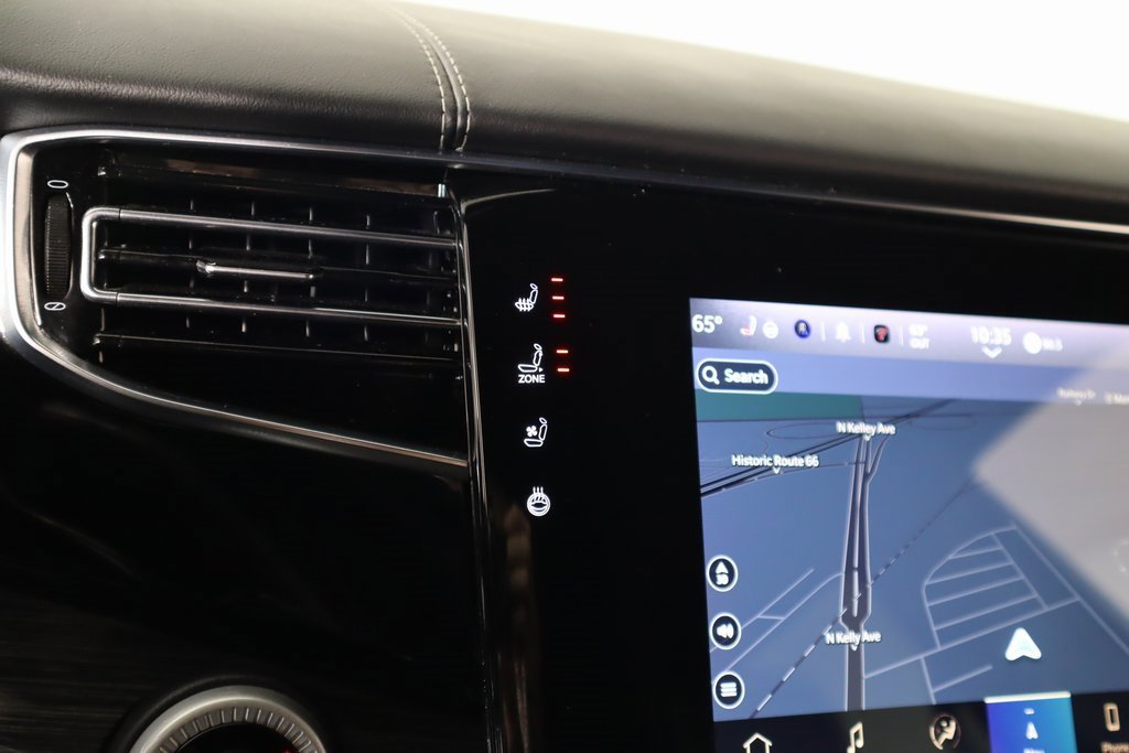 Used 2022 Jeep Wagoneer Series III w/ Flexible Seating Group image 8