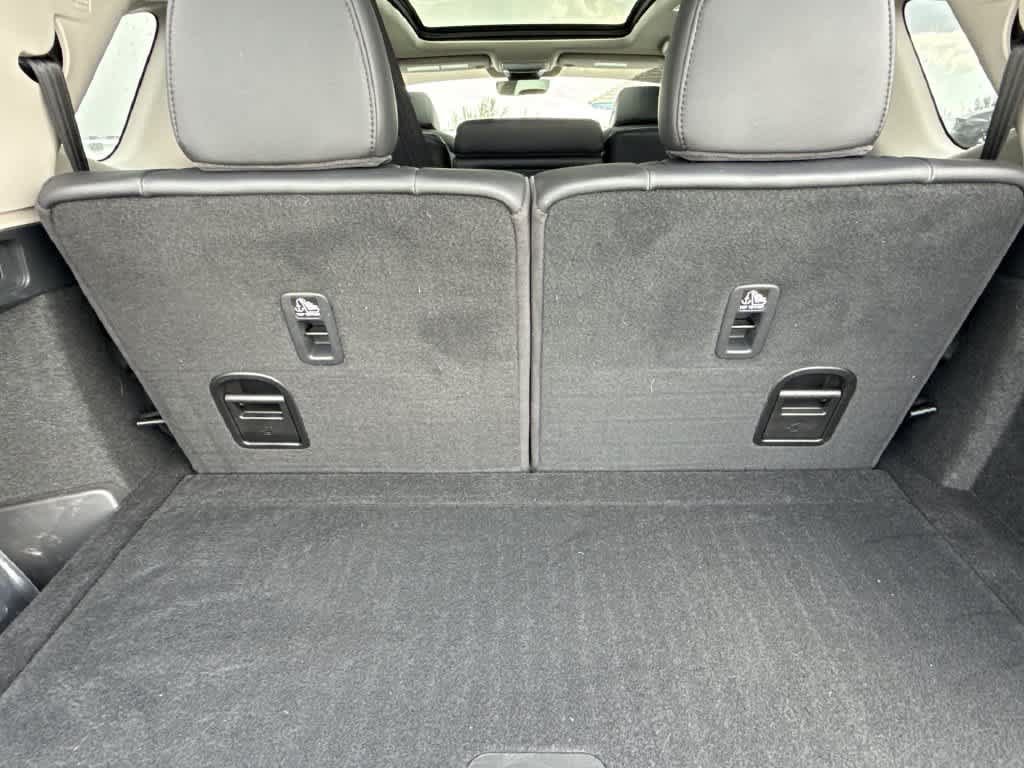 Used 2023 Acura MDX SH-AWD image 25