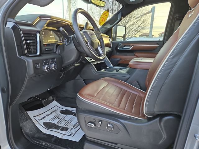 Used 2024 GMC Sierra 3500 Denali Ultimate image 2